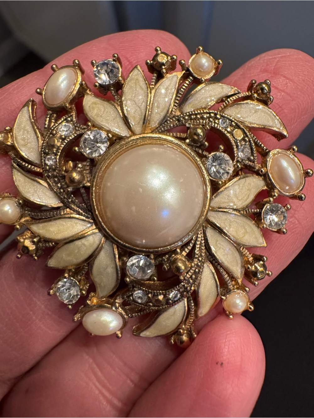 Monet floral brooch